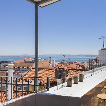 Amazing Rooftop Terrace With River And Historic City View 4 Bedrooms 4 Bathrooms Ac 19Th Century Building Chiado Lisbon Exterior photo