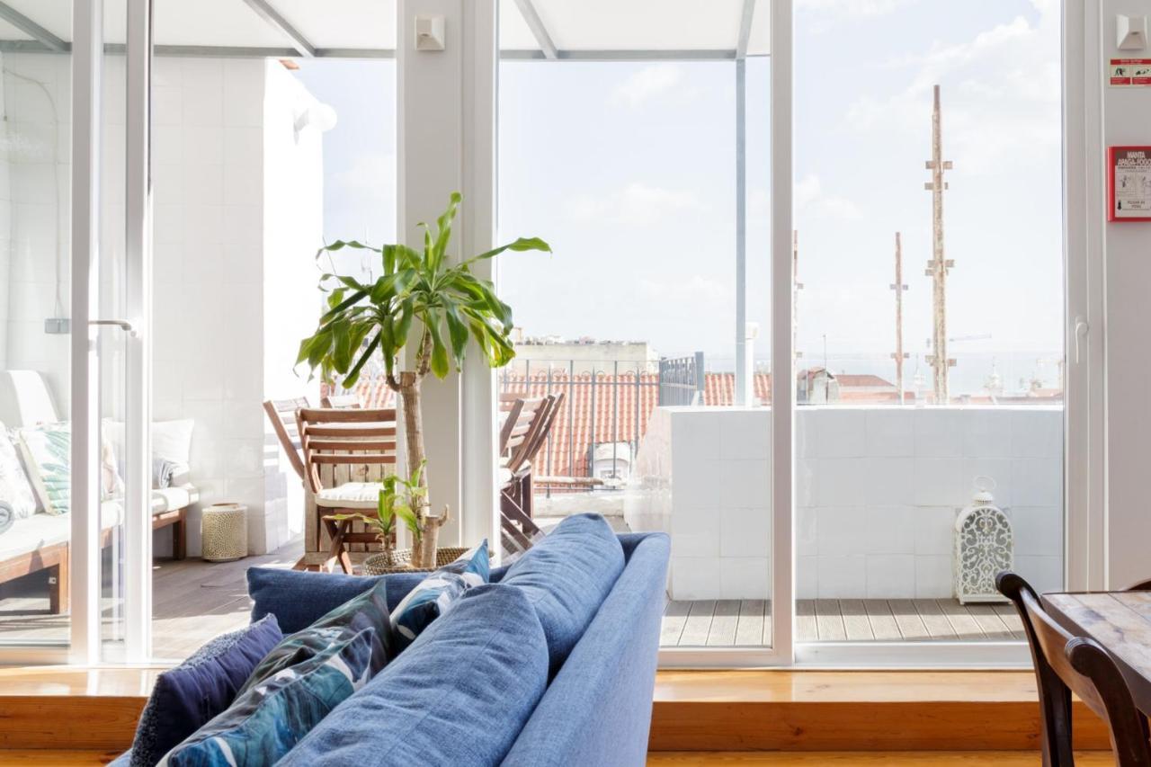 Amazing Rooftop Terrace With River And Historic City View 4 Bedrooms 4 Bathrooms Ac 19Th Century Building Chiado Lisbon Exterior photo