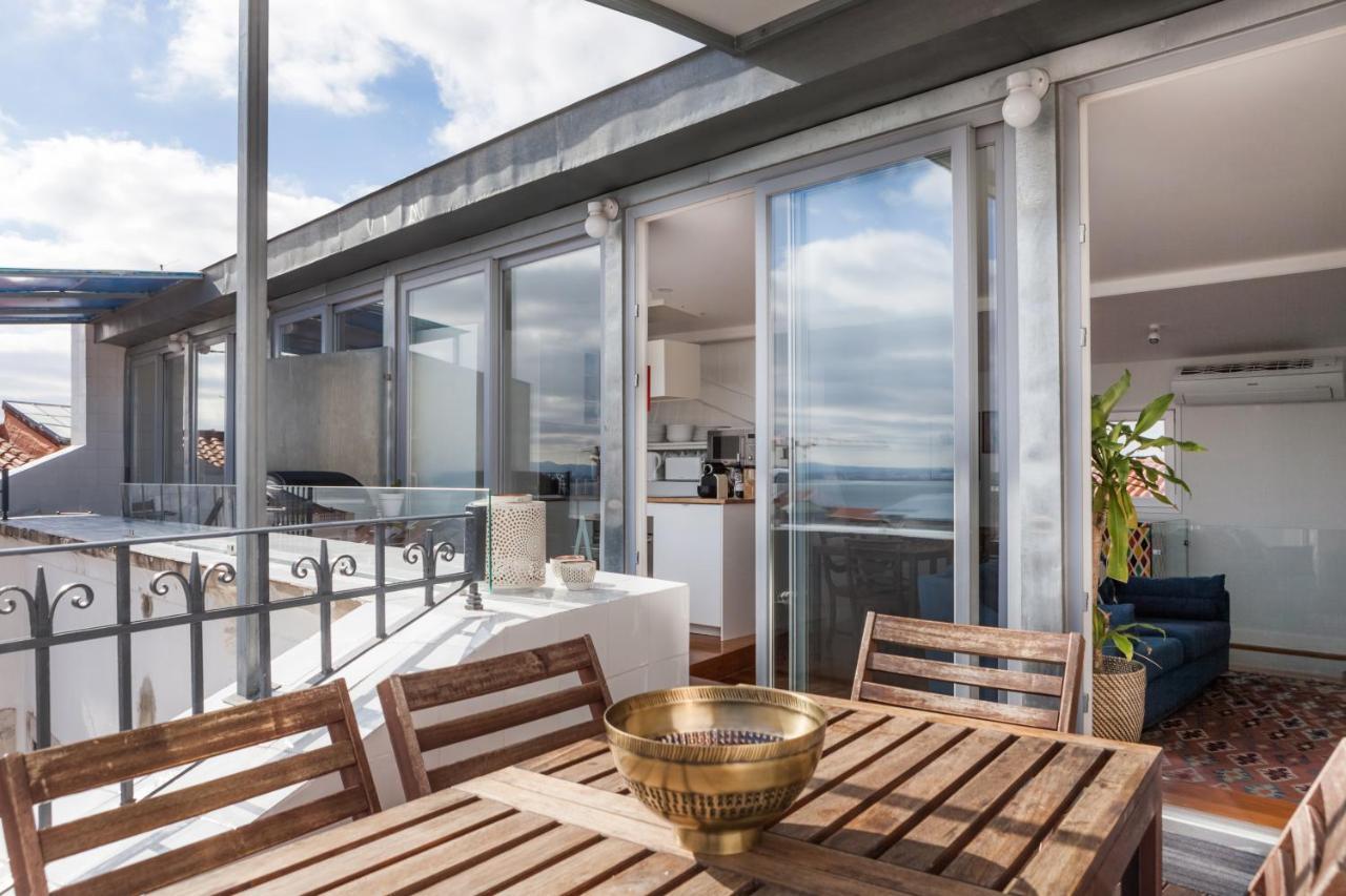 Amazing Rooftop Terrace With River And Historic City View 4 Bedrooms 4 Bathrooms Ac 19Th Century Building Chiado Lisbon Exterior photo