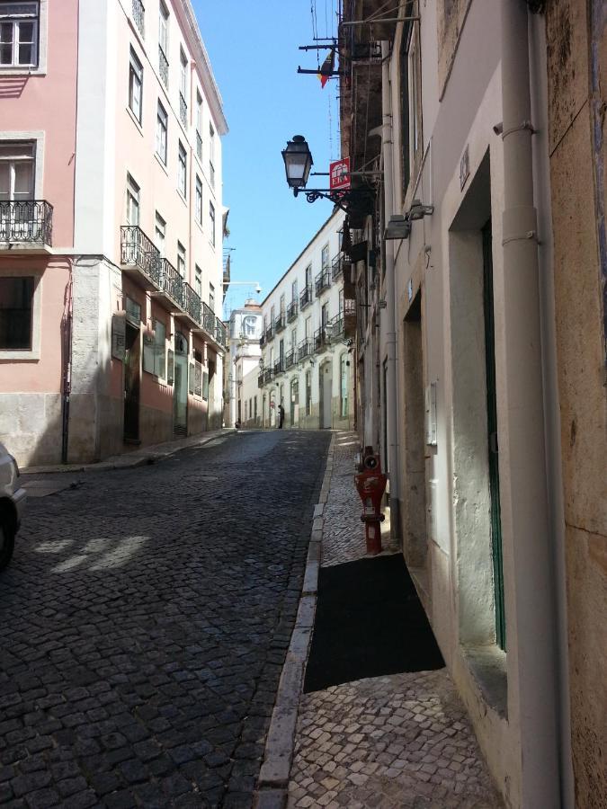Amazing Rooftop Terrace With River And Historic City View 4 Bedrooms 4 Bathrooms Ac 19Th Century Building Chiado Lisbon Exterior photo