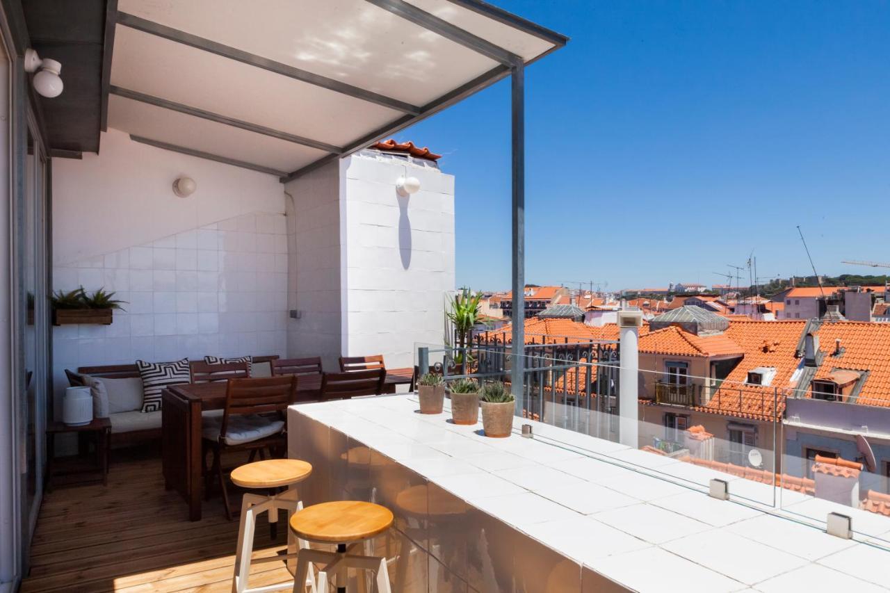 Amazing Rooftop Terrace With River And Historic City View 4 Bedrooms 4 Bathrooms Ac 19Th Century Building Chiado Lisbon Exterior photo