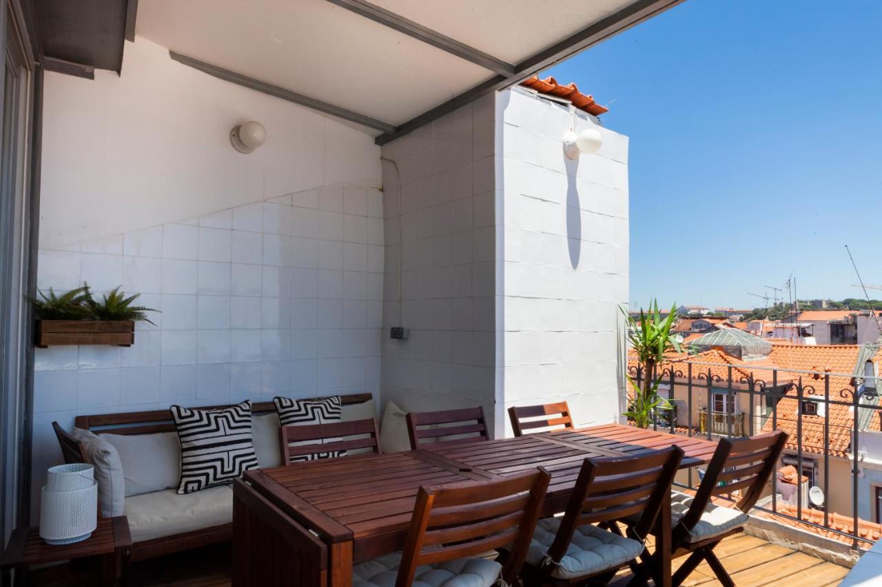 Amazing Rooftop Terrace With River And Historic City View 4 Bedrooms 4 Bathrooms Ac 19Th Century Building Chiado Lisbon Exterior photo